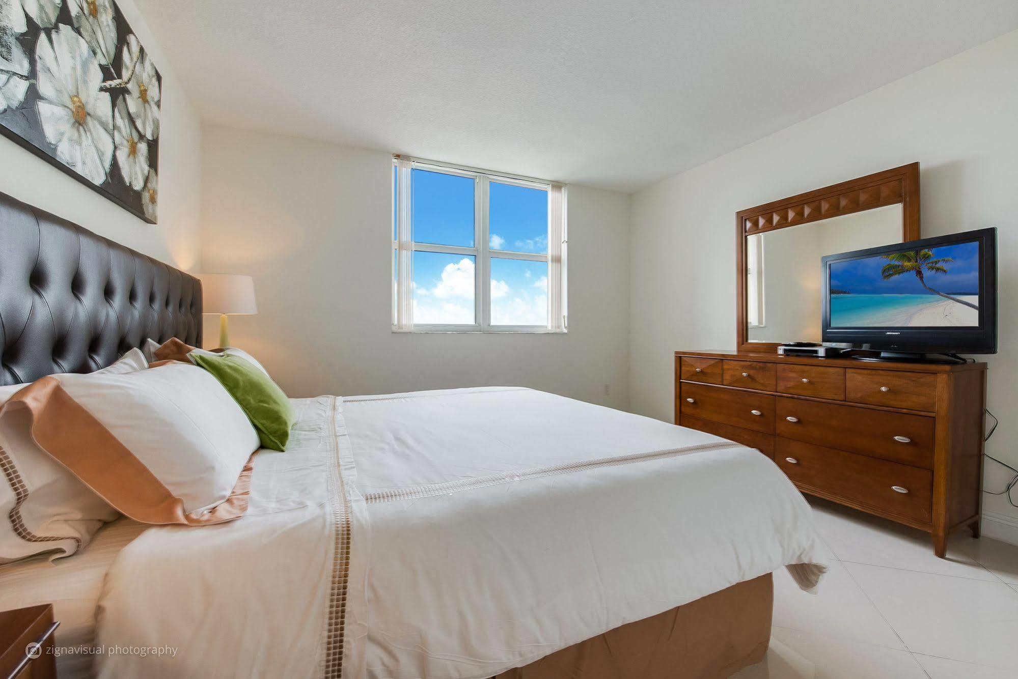 Churchill Suites Miami Brickell - One Broadway Εξωτερικό φωτογραφία